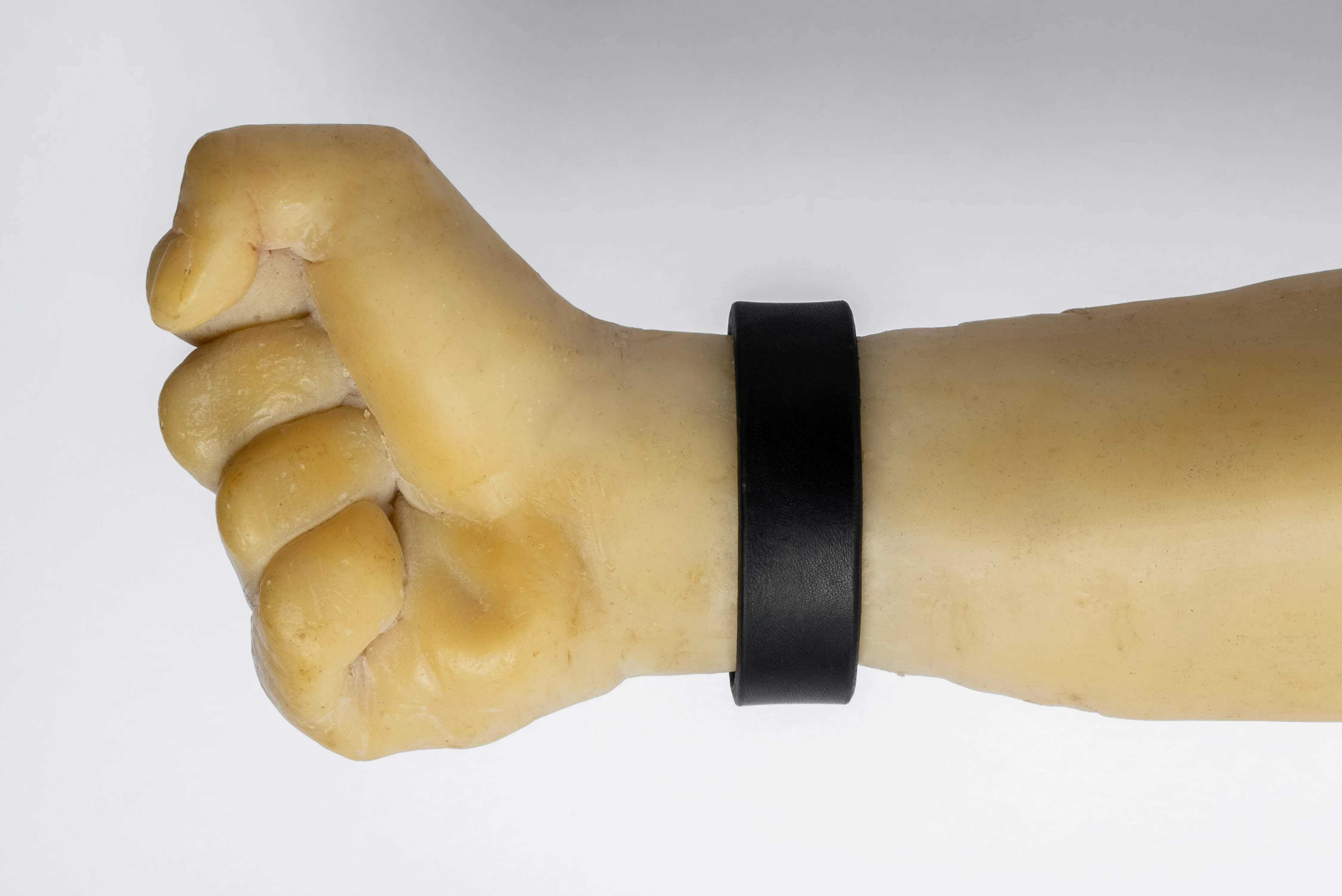 Box Lock Bracelet v2 (BLK PA)