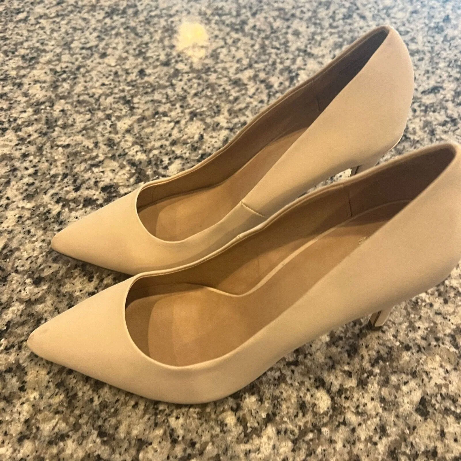 Mix No 6 Womens Sz 10 Classic Ivory White Pointed Toe Pumps Lill Drag