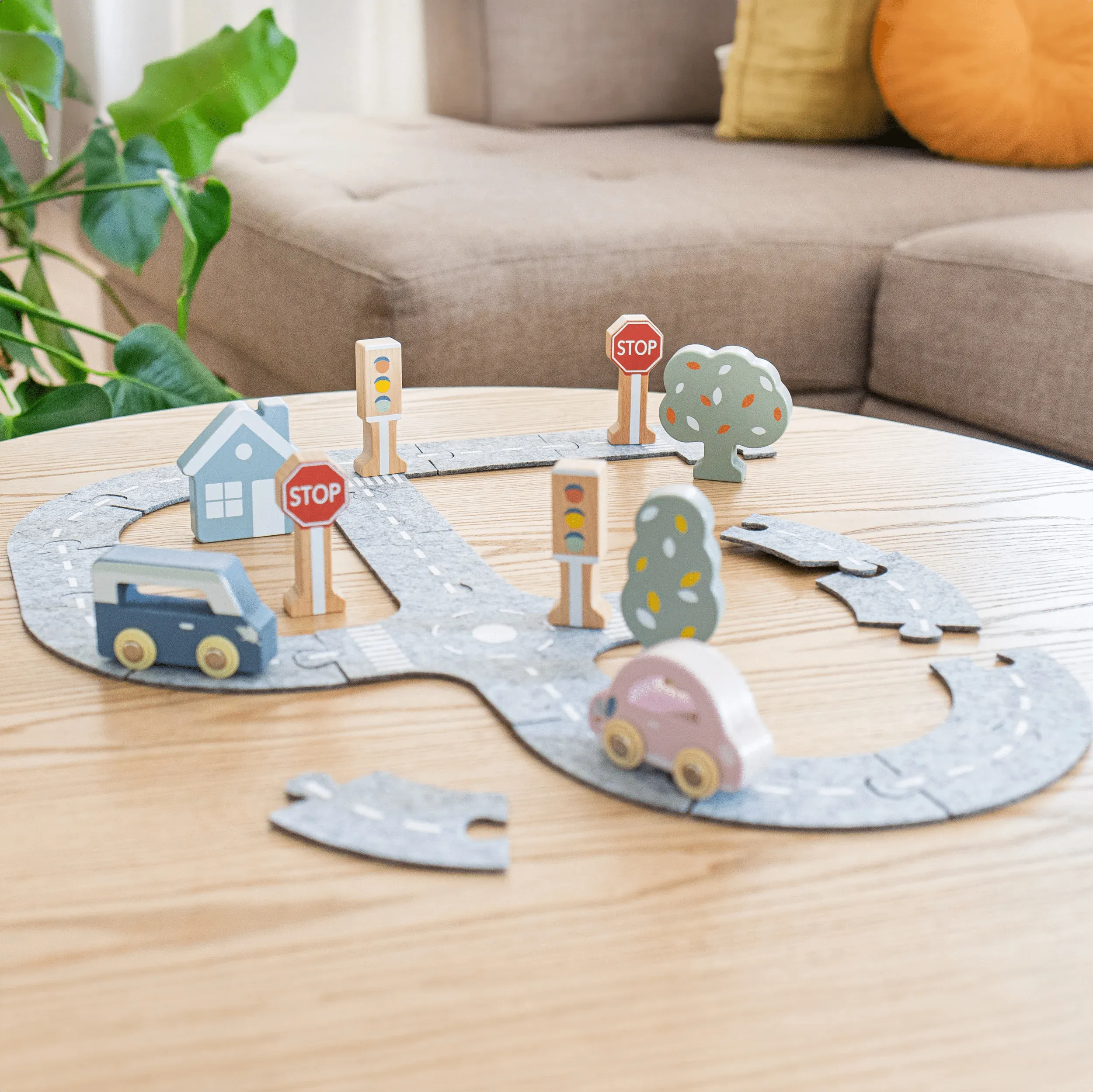 Speedy Monkey Car Track Puzzle